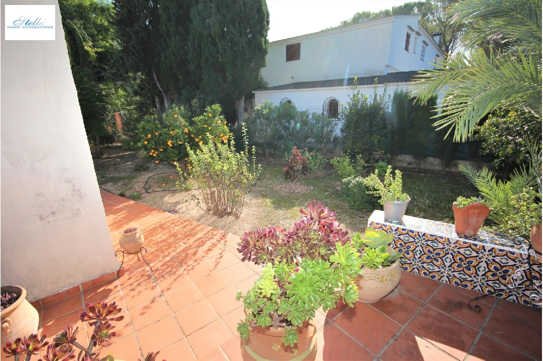 Finca in Gandia  zu verkaufen, Wohnfläche 340 m², Zustand gepflegt, + Ofen, Grundstück 2285 m², 5 Schlafzimmer, 3 Badezimmer, Pool, ref.: Lo-5019-23