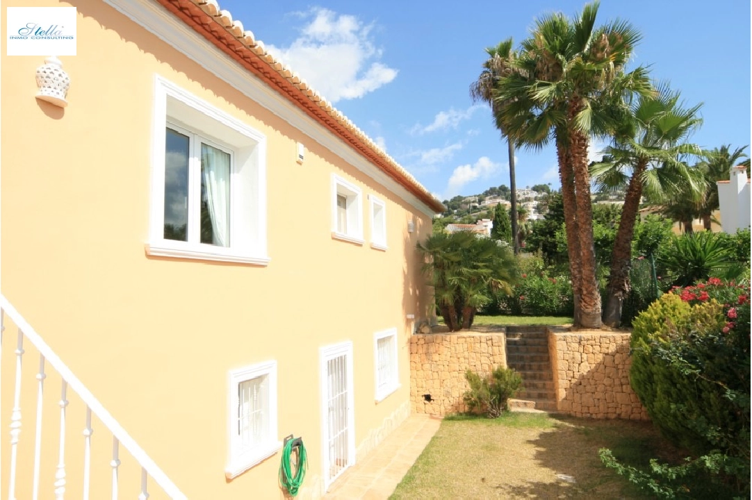 Villa in Moraira zu verkaufen, Wohnfläche 300 m², Klimaanlage, Grundstück 800 m², 4 Schlafzimmer, 3 Badezimmer, Pool, ref.: CA-H-1299-AMB-12