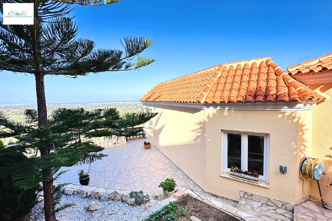 Villa in Denia(Marquesa) zu verkaufen, Wohnfläche 168 m², Baujahr 2011, Zustand gepflegt, + Fussbodenheizung, Klimaanlage, Grundstück 908 m², 3 Schlafzimmer, 2 Badezimmer, Pool, ref.: AS-0225-30