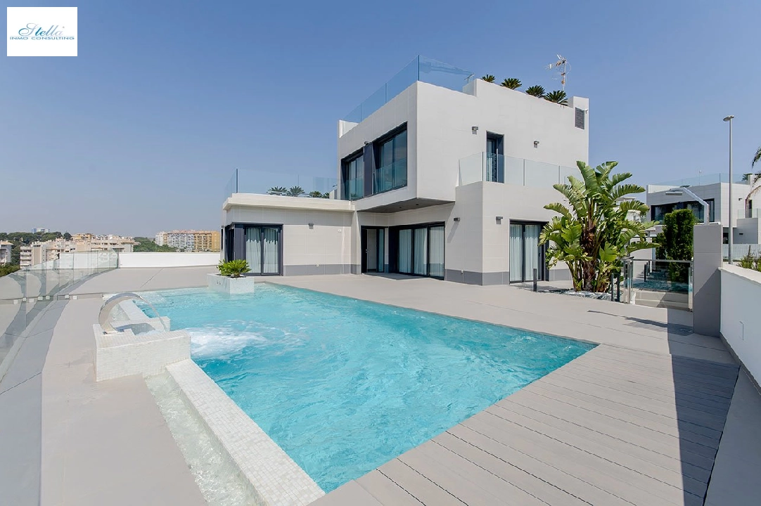 Villa in Dehesa de Campoamor zu verkaufen, Wohnfläche 318 m², Zustand Erstbezug, Grundstück 500 m², 3 Schlafzimmer, 3 Badezimmer, Pool, ref.: HA-DCN-100-E13-1