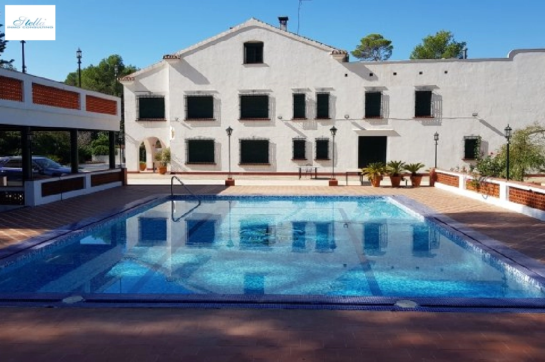 Villa in Gandia zu verkaufen, Wohnfläche 1300 m², Grundstück 200000 m², 20 Badezimmer, ref.: BS-3974641-15