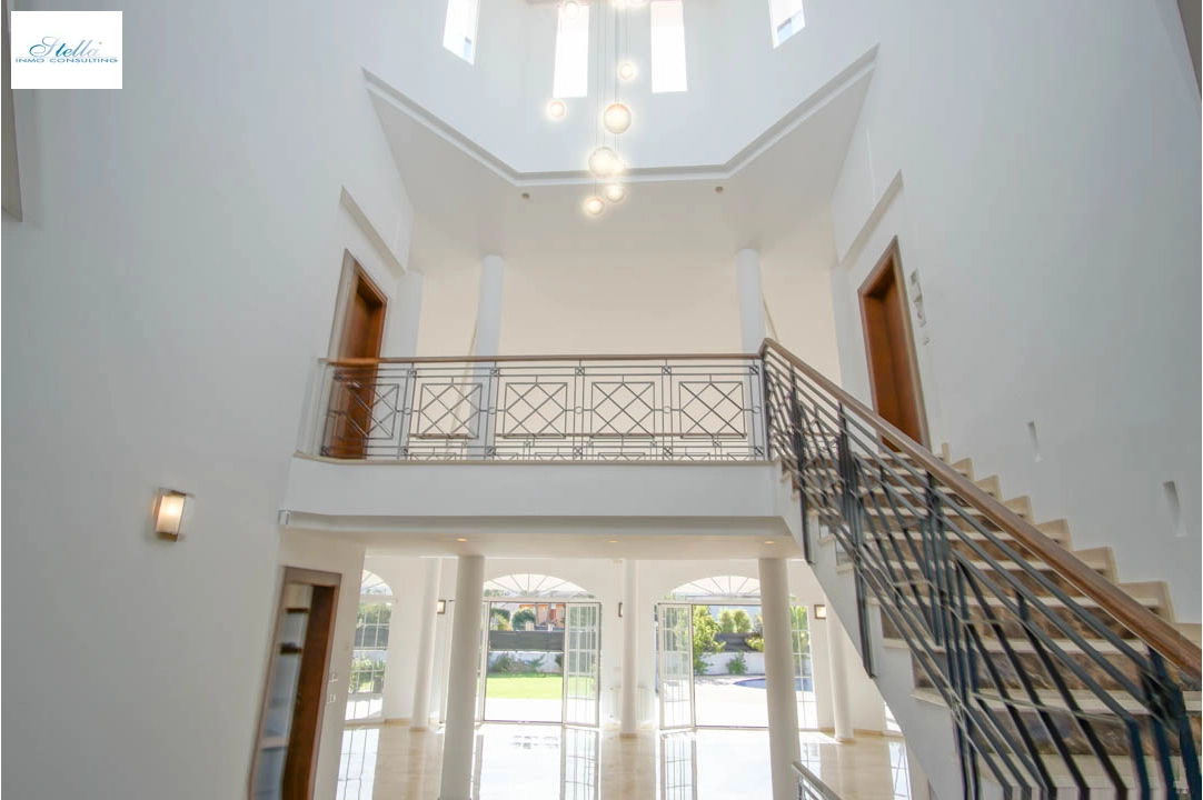 Villa in Alfaz del Pi(Arabi) zu verkaufen, Wohnfläche 810 m², Klimaanlage, Grundstück 1094 m², 5 Schlafzimmer, 6 Badezimmer, Pool, ref.: BP-7030ALF-27