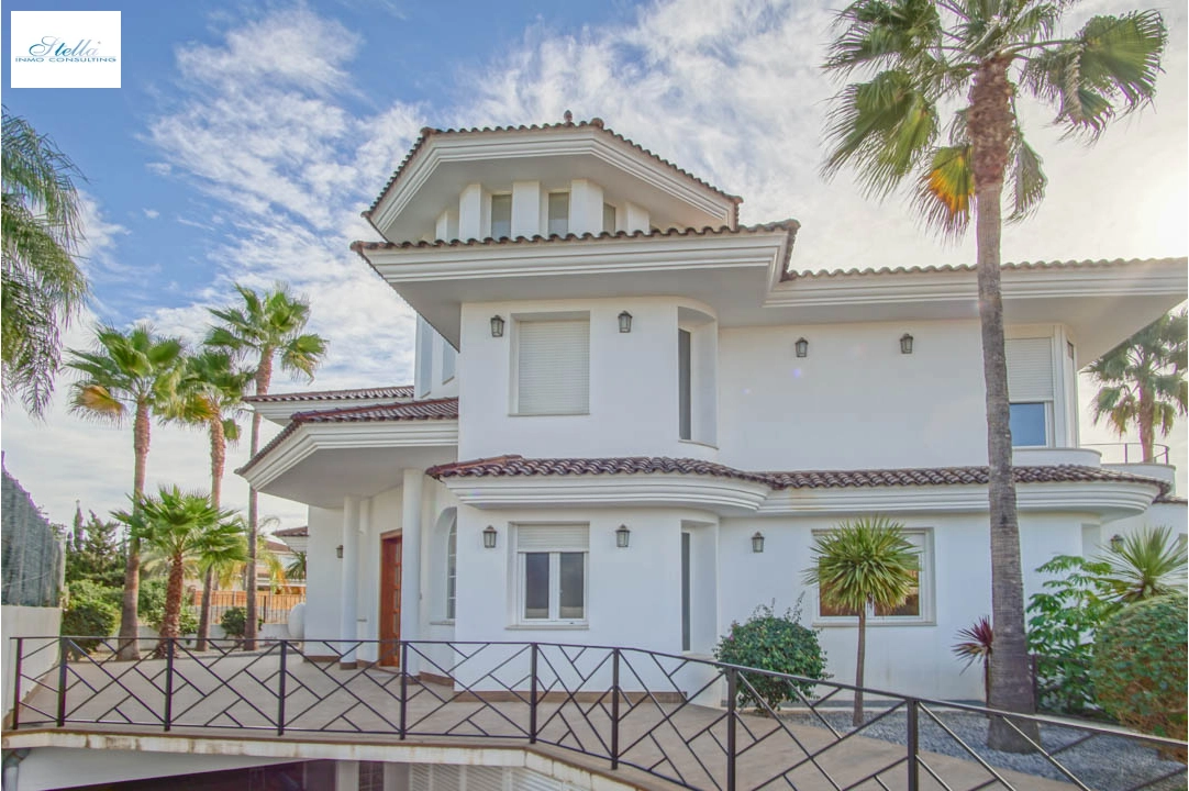 Villa in Alfaz del Pi(Arabi) zu verkaufen, Wohnfläche 810 m², Klimaanlage, Grundstück 1094 m², 5 Schlafzimmer, 6 Badezimmer, Pool, ref.: BP-7030ALF-50