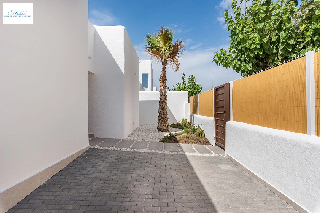 Villa in Los Alcazares zu verkaufen, Wohnfläche 121 m², Zustand Erstbezug, Grundstück 229 m², 3 Schlafzimmer, 2 Badezimmer, Pool, ref.: HA-LAN-431-E01-2