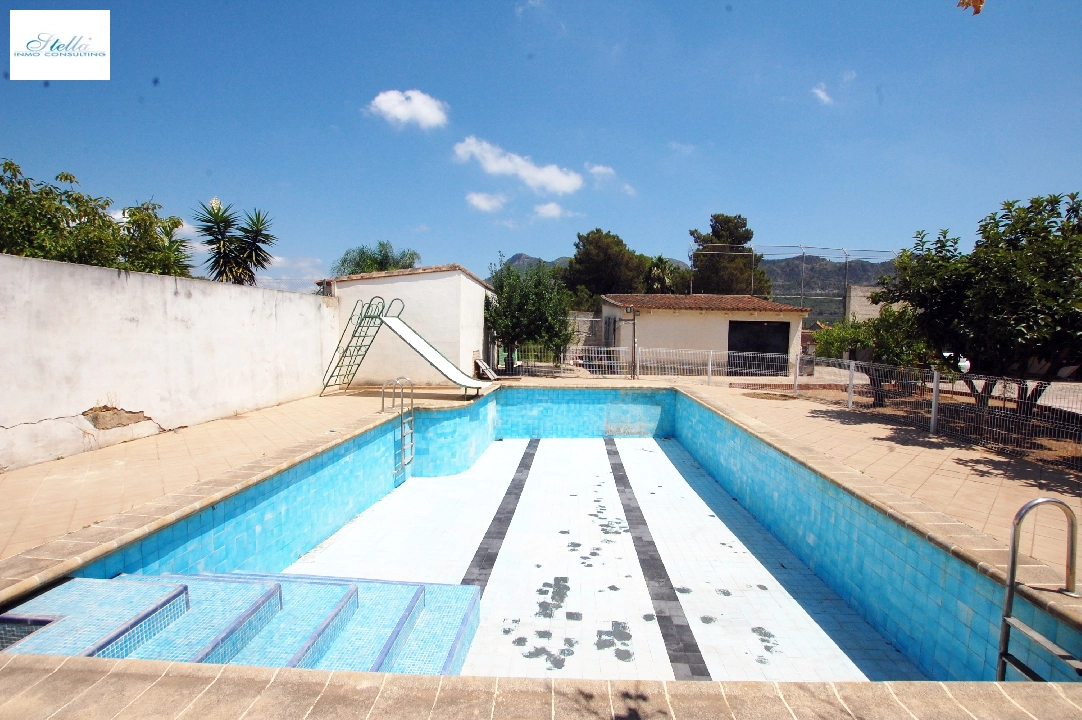 Villa in Gandia zu verkaufen, Wohnfläche 380 m², Baujahr 1980, + KLIMA, Klimaanlage, Grundstück 4092 m², 7 Schlafzimmer, 3 Badezimmer, Pool, ref.: O-V82114D-2