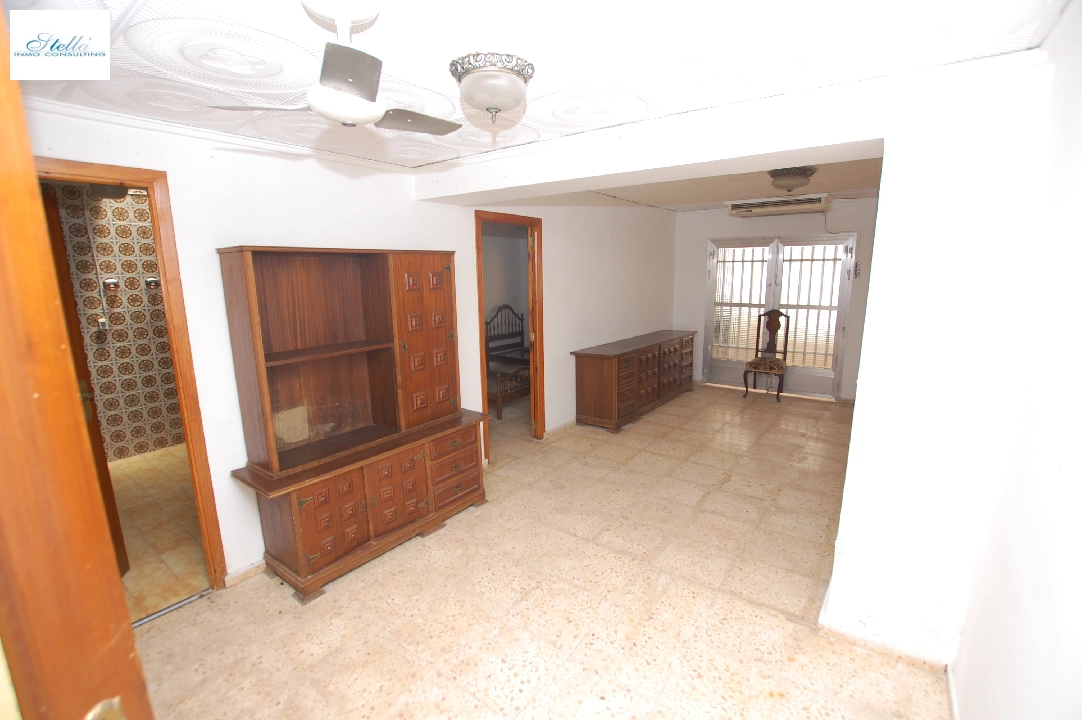 Villa in Gandia zu verkaufen, Wohnfläche 380 m², Baujahr 1980, + KLIMA, Klimaanlage, Grundstück 4092 m², 7 Schlafzimmer, 3 Badezimmer, Pool, ref.: O-V82114D-22