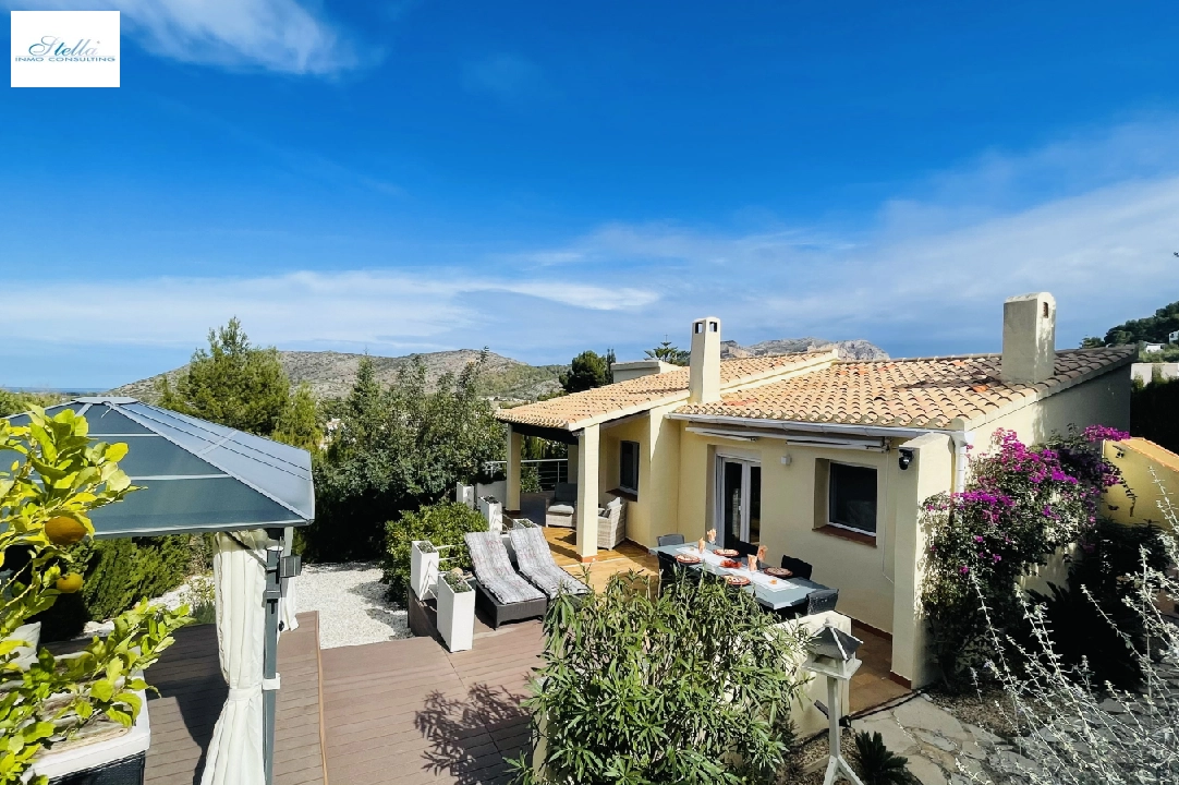 Villa in Denia-La Sella(La Sella ) zur Ferienvermietung, Wohnfläche 111 m², Baujahr 1986, + Zentralheizung, Klimaanlage, Grundstück 495 m², 3 Schlafzimmer, 2 Badezimmer, Pool, ref.: T-0424-1