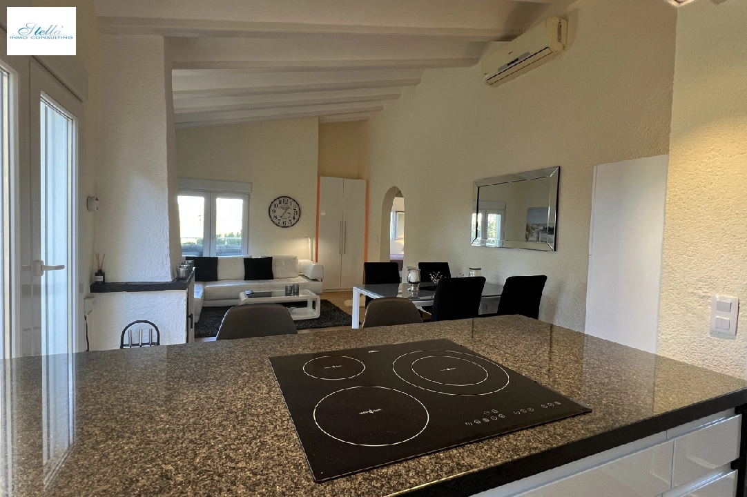 Villa in Denia-La Sella(La Sella ) zur Ferienvermietung, Wohnfläche 111 m², Baujahr 1986, + Zentralheizung, Klimaanlage, Grundstück 495 m², 3 Schlafzimmer, 2 Badezimmer, Pool, ref.: T-0424-24