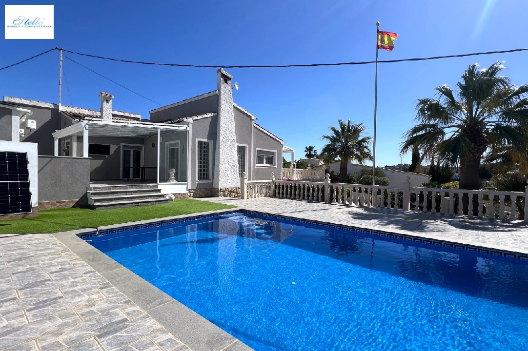 Villa in Denia zur Ferienvermietung, Wohnfläche 166 m², Baujahr 1978, + Ofen, Klimaanlage, Grundstück 802 m², 2 Schlafzimmer, 2 Badezimmer, Pool, ref.: T-0224-1