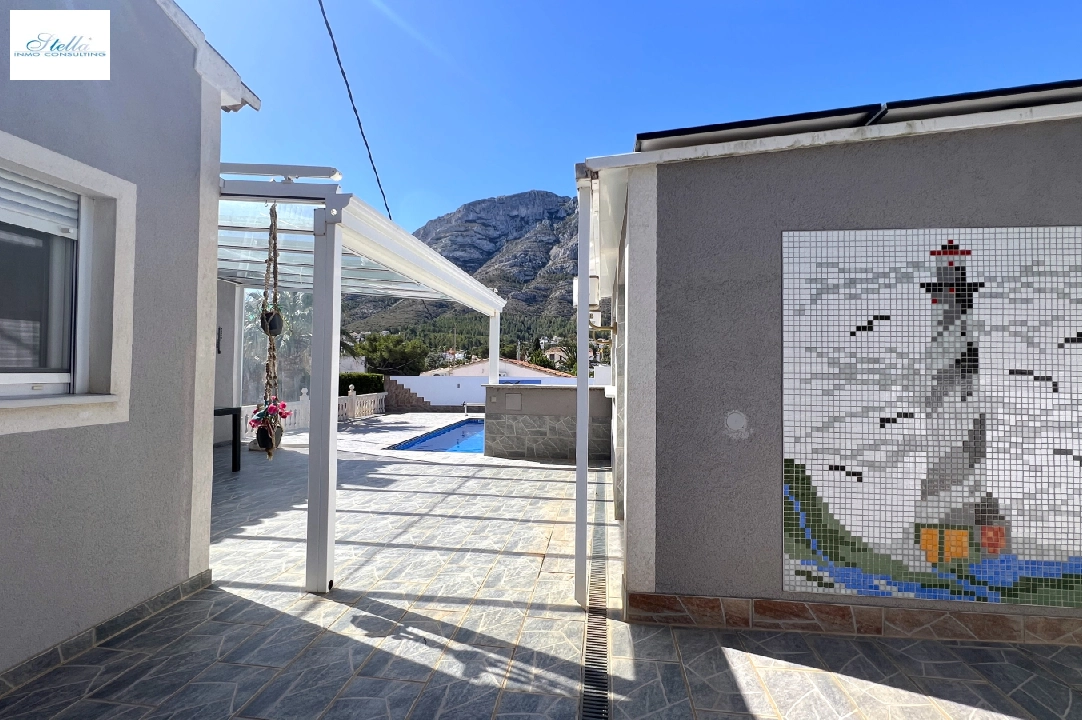 Villa in Denia zur Ferienvermietung, Wohnfläche 166 m², Baujahr 1978, + Ofen, Klimaanlage, Grundstück 802 m², 2 Schlafzimmer, 2 Badezimmer, Pool, ref.: T-0224-19