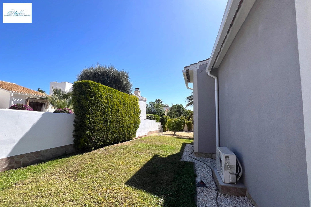 Villa in Denia zur Ferienvermietung, Wohnfläche 166 m², Baujahr 1978, + Ofen, Klimaanlage, Grundstück 802 m², 2 Schlafzimmer, 2 Badezimmer, Pool, ref.: T-0224-25