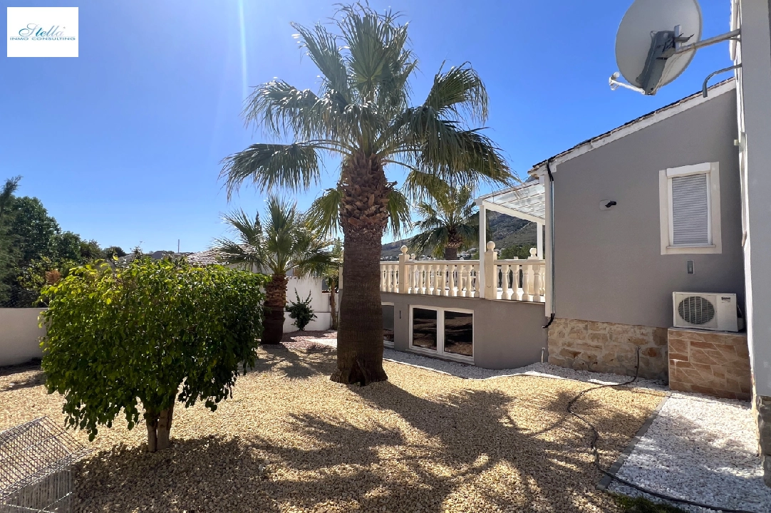 Villa in Denia zur Ferienvermietung, Wohnfläche 166 m², Baujahr 1978, + Ofen, Klimaanlage, Grundstück 802 m², 2 Schlafzimmer, 2 Badezimmer, Pool, ref.: T-0224-27