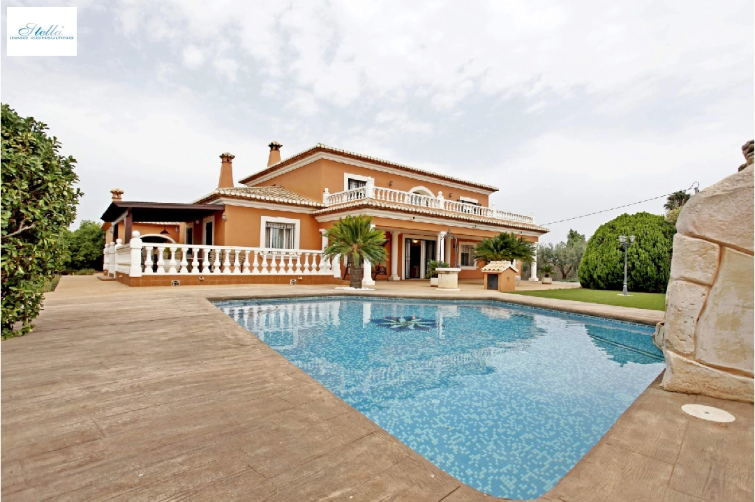 Villa in Denia(Torrecarrals) zu verkaufen, Wohnfläche 442 m², Zustand gepflegt, + Zentralheizung, Grundstück 4441 m², 3 Schlafzimmer, 4 Badezimmer, Pool, ref.: MNC-0124-42