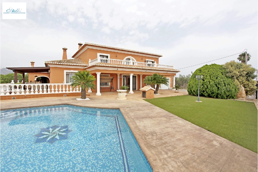 Villa in Denia(Torrecarrals) zu verkaufen, Wohnfläche 442 m², Zustand gepflegt, + Zentralheizung, Grundstück 4441 m², 3 Schlafzimmer, 4 Badezimmer, Pool, ref.: MNC-0124-43