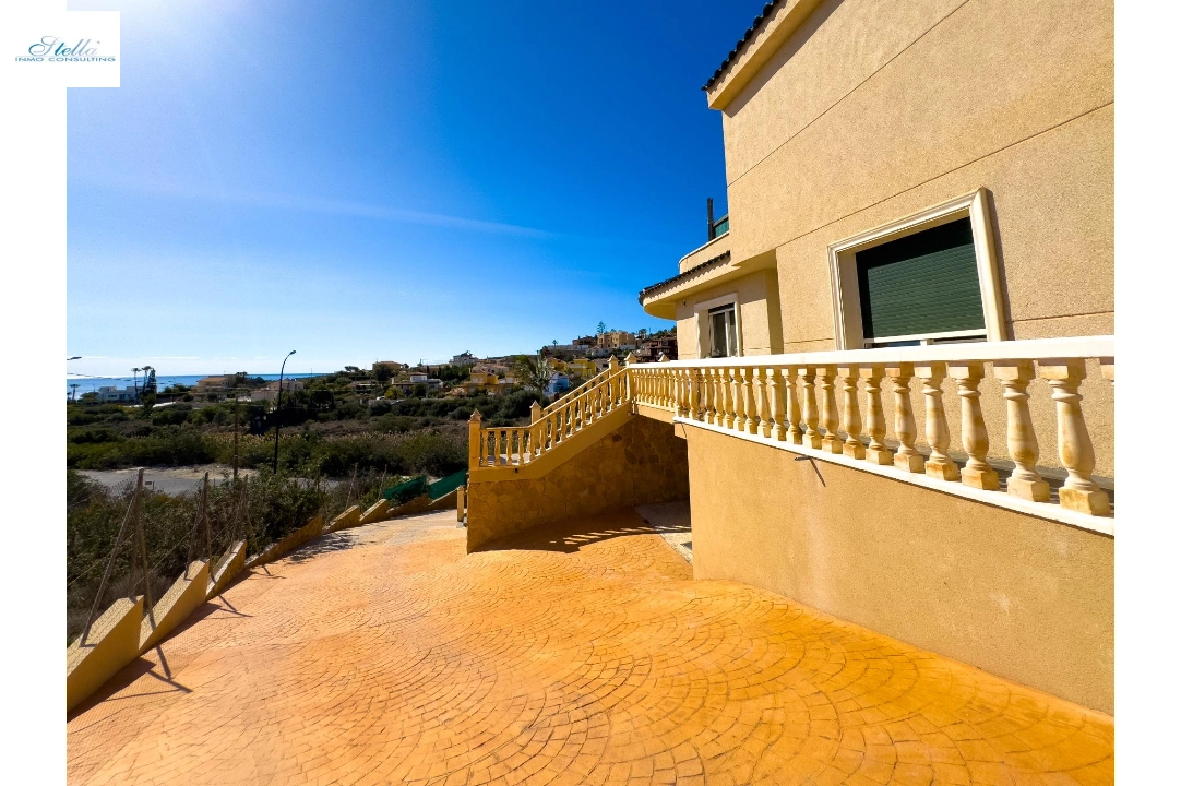 Villa in El Campello(Cala dor) zu verkaufen, Wohnfläche 260 m², Klimaanlage, Grundstück 804 m², 3 Schlafzimmer, 2 Badezimmer, ref.: AM-1238DA-3700-10