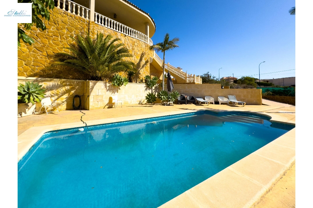 Villa in El Campello(Cala dor) zu verkaufen, Wohnfläche 260 m², Klimaanlage, Grundstück 804 m², 3 Schlafzimmer, 2 Badezimmer, ref.: AM-1238DA-3700-31