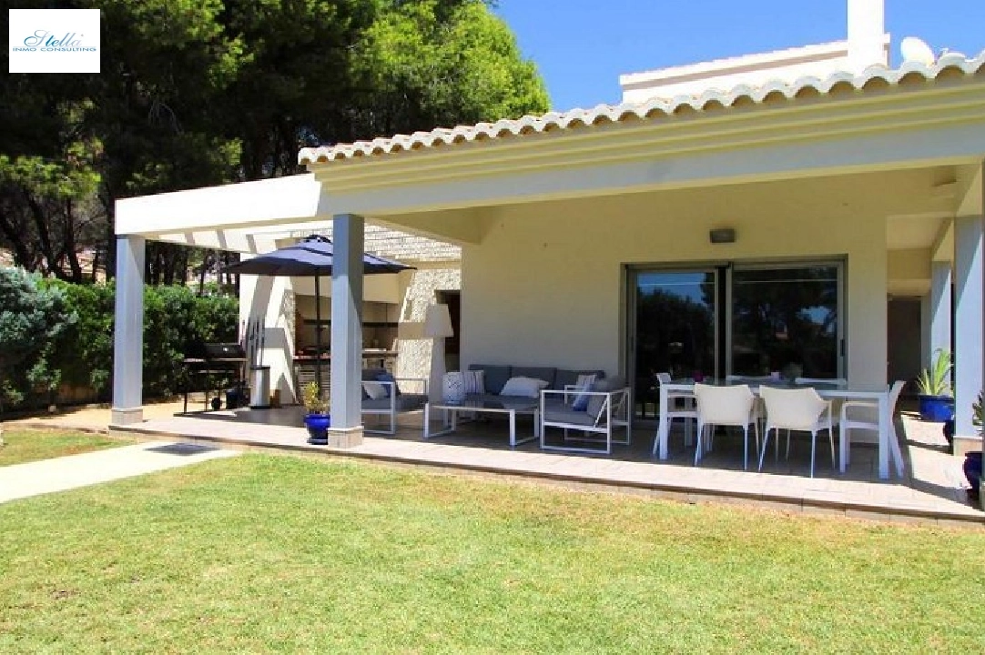 Villa in Moraira(La Cometa) zu verkaufen, Wohnfläche 268 m², Klimaanlage, Grundstück 1846 m², 5 Schlafzimmer, 4 Badezimmer, Pool, ref.: CA-H-1780-AMB-22