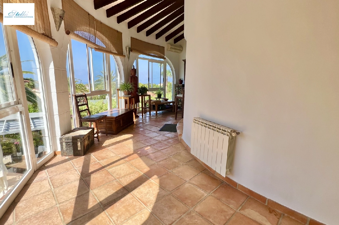 Villa in Denia zu verkaufen, Wohnfläche 185 m², Baujahr 1979, Zustand gepflegt, + Zentralheizung, Klimaanlage, Grundstück 946 m², 3 Schlafzimmer, 3 Badezimmer, Pool, ref.: FK-0924-13