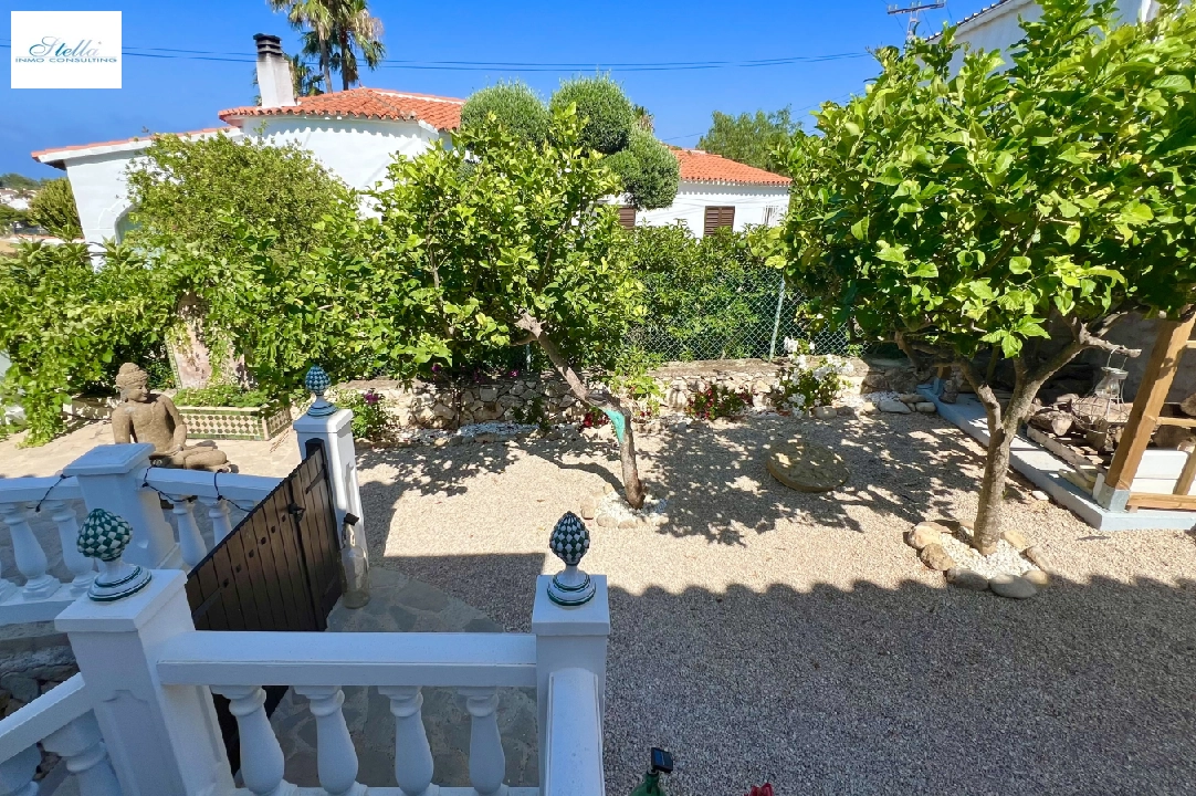 Villa in Denia zu verkaufen, Wohnfläche 185 m², Baujahr 1979, Zustand gepflegt, + Zentralheizung, Klimaanlage, Grundstück 946 m², 3 Schlafzimmer, 3 Badezimmer, Pool, ref.: FK-0924-20