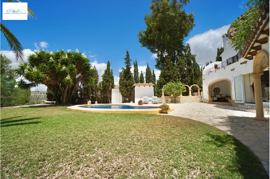 Villa in Moraira(Moraira Alcasar) zu verkaufen, Wohnfläche 267 m², Klimaanlage, Grundstück 972 m², 5 Schlafzimmer, 3 Badezimmer, Pool, ref.: CA-H-1781-AMBI-39