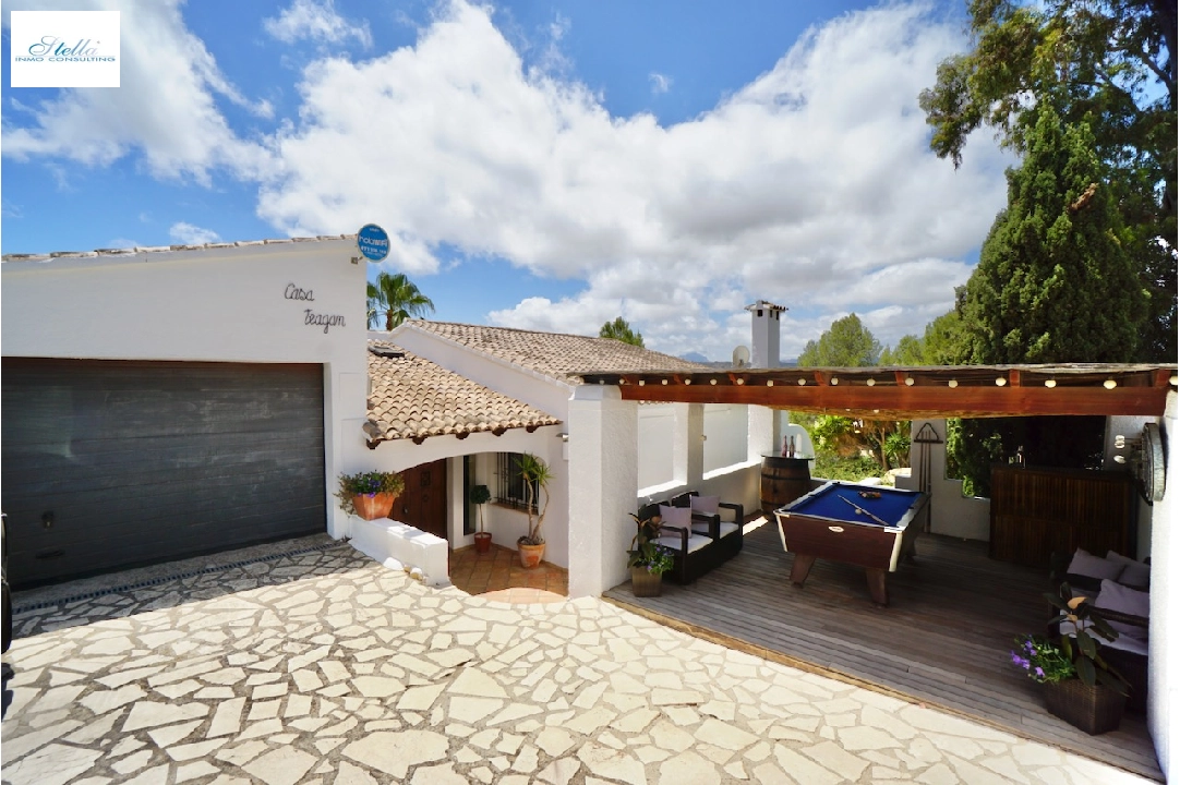 Villa in Moraira(Moraira Alcasar) zu verkaufen, Wohnfläche 267 m², Klimaanlage, Grundstück 972 m², 5 Schlafzimmer, 3 Badezimmer, Pool, ref.: CA-H-1781-AMBI-44