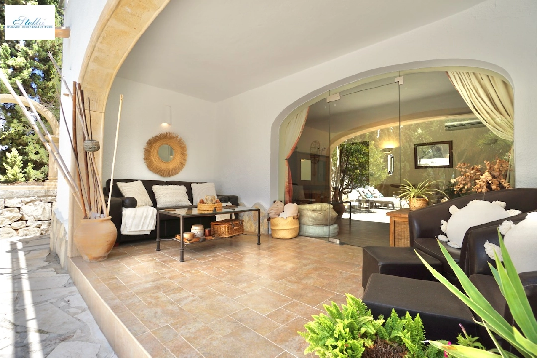 Villa in Moraira(Moraira Alcasar) zu verkaufen, Wohnfläche 267 m², Klimaanlage, Grundstück 972 m², 5 Schlafzimmer, 3 Badezimmer, Pool, ref.: CA-H-1781-AMBI-7