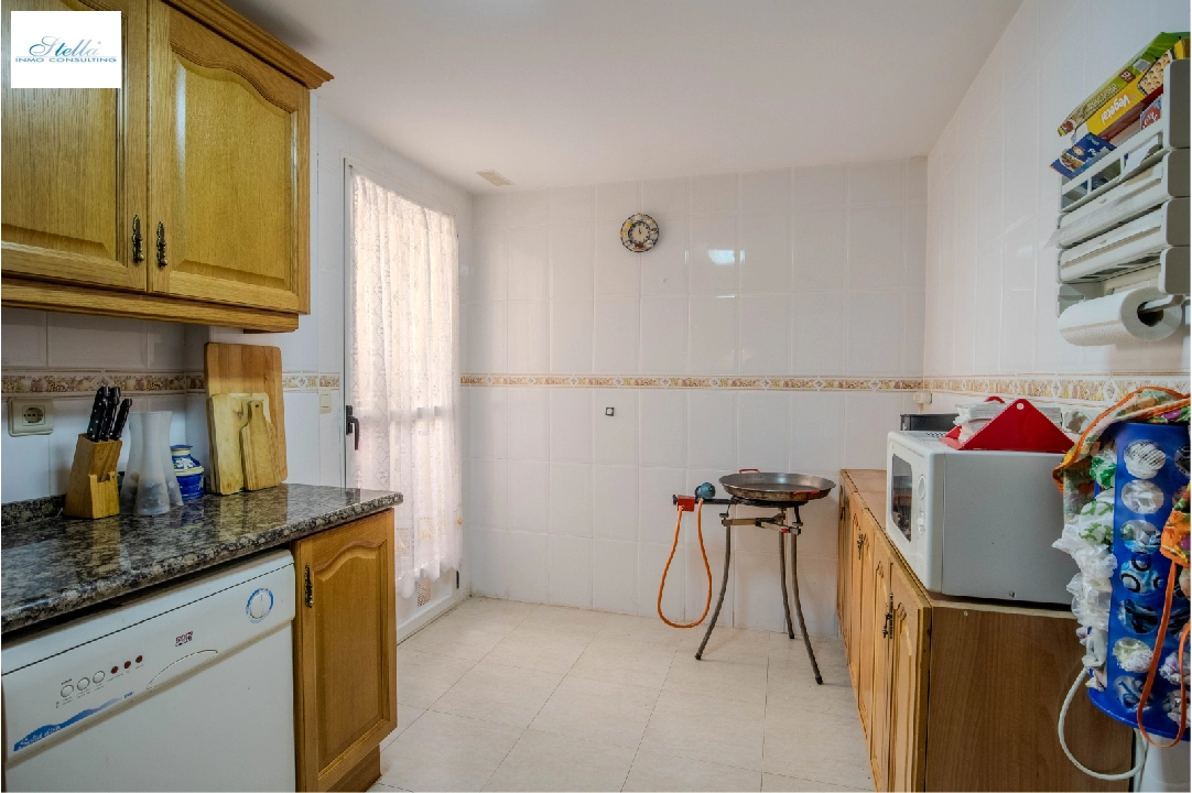 Apartment in Denia zu verkaufen, Wohnfläche 105 m², Baujahr 2000, Zustand gepflegt, + Zentralheizung, Klimaanlage, 3 Schlafzimmer, 2 Badezimmer, Pool, ref.: MG-0424-13