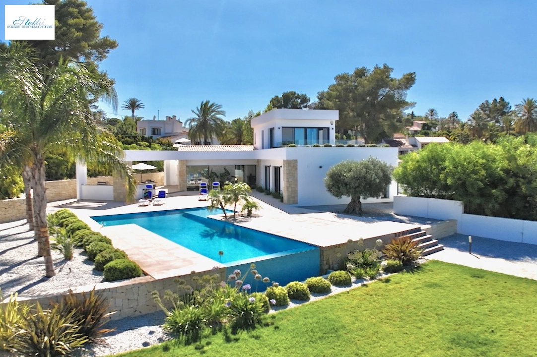 Villa in Javea(Pinosol) zu verkaufen, Wohnfläche 260 m², Zustand Erstbezug, + Fussbodenheizung, Klimaanlage, Grundstück 1866 m², 4 Schlafzimmer, 3 Badezimmer, Pool, ref.: CA-H-1790-AMBE-1