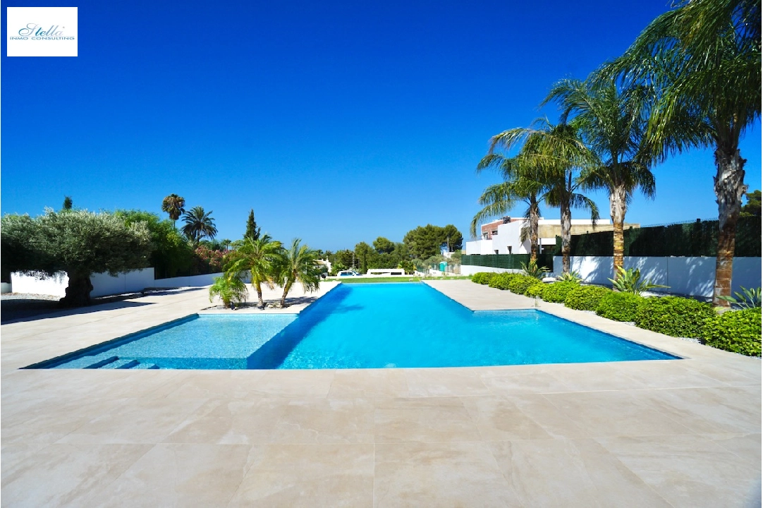 Villa in Javea(Pinosol) zu verkaufen, Wohnfläche 260 m², Zustand Erstbezug, + Fussbodenheizung, Klimaanlage, Grundstück 1866 m², 4 Schlafzimmer, 3 Badezimmer, Pool, ref.: CA-H-1790-AMBE-4