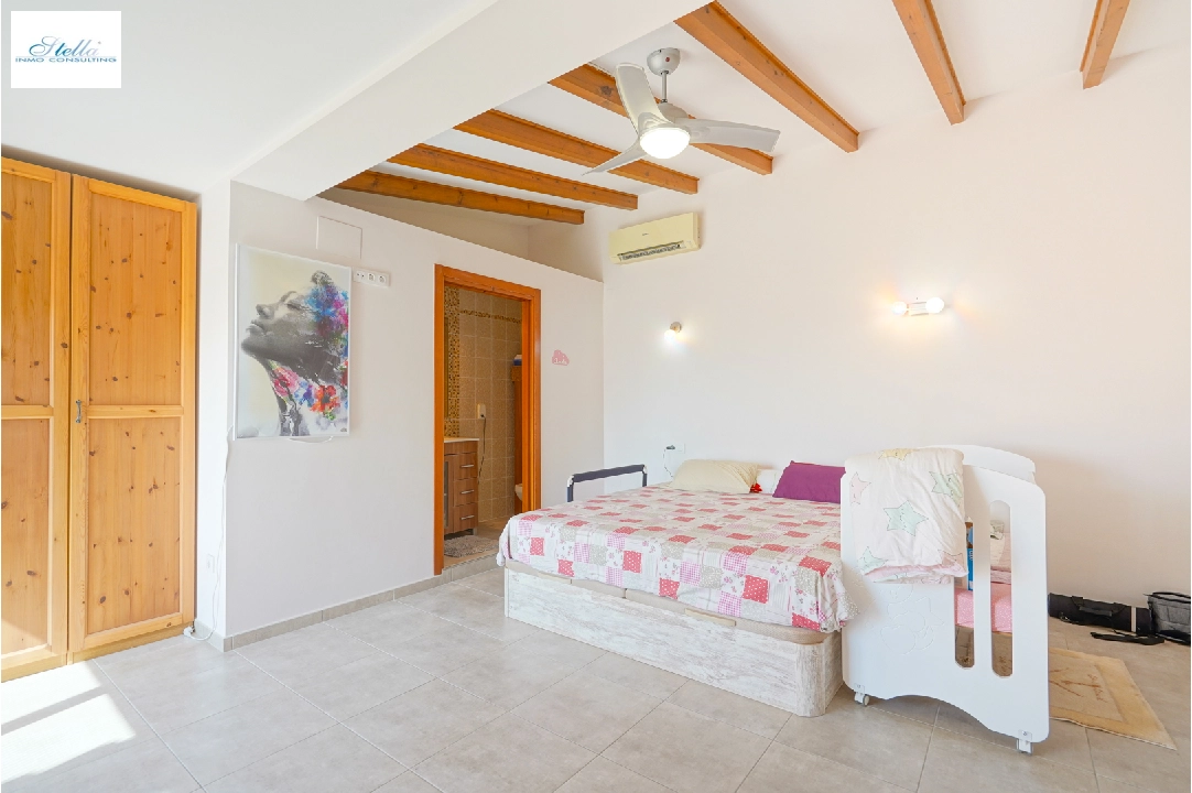 Villa in Calpe(Partida Calalga) zu verkaufen, Wohnfläche 144 m², Klimaanlage, Grundstück 555 m², 3 Schlafzimmer, 3 Badezimmer, Pool, ref.: BP-4418CAL-23