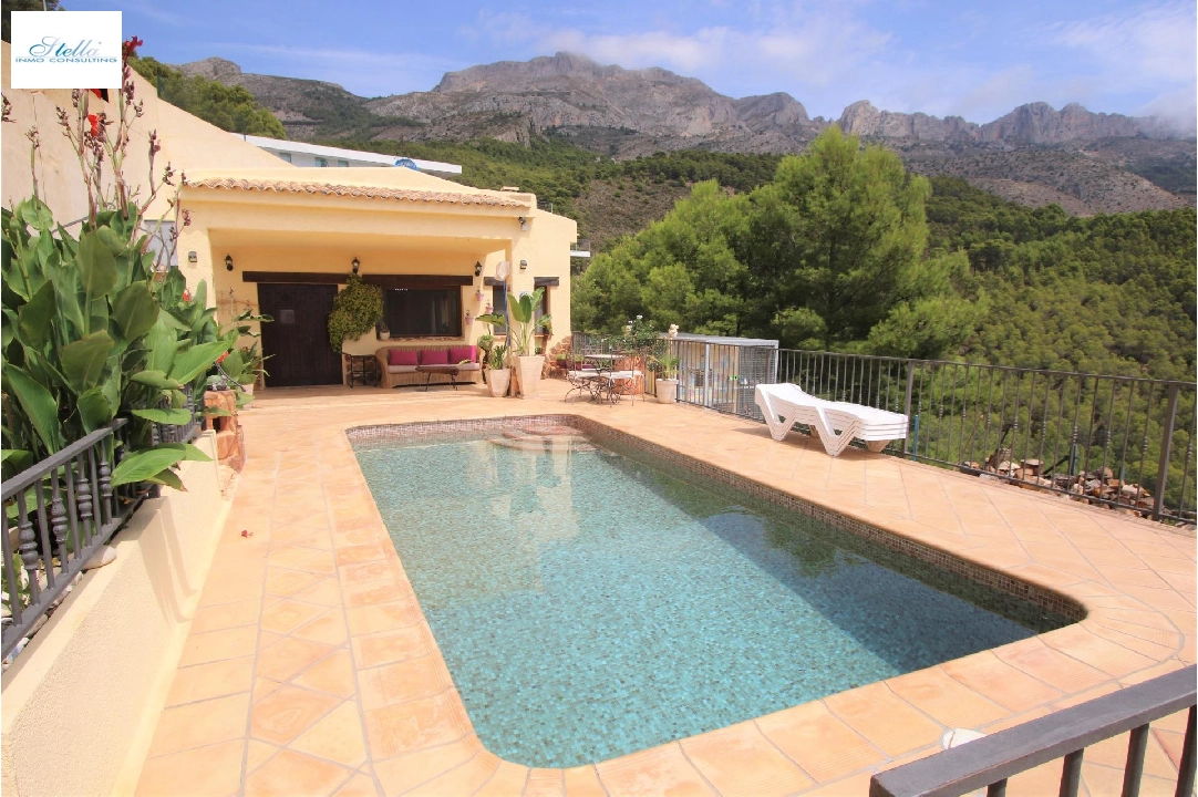 Villa in Callosa d-en Sarria(Callosa D en Sarria) zu verkaufen, Wohnfläche 162 m², Grundstück 670 m², 4 Schlafzimmer, 2 Badezimmer, Pool, ref.: COB-3147-10535-1