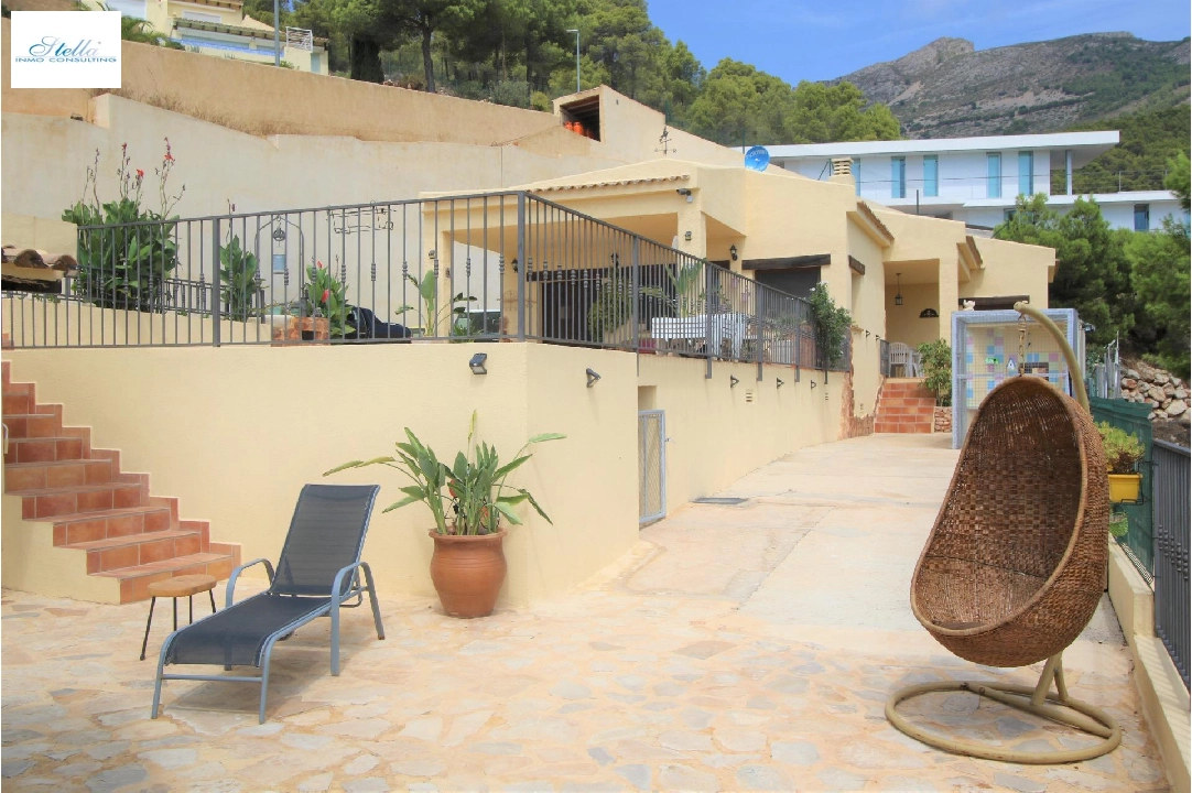 Villa in Callosa d-en Sarria(Callosa D en Sarria) zu verkaufen, Wohnfläche 162 m², Grundstück 670 m², 4 Schlafzimmer, 2 Badezimmer, Pool, ref.: COB-3147-10535-6