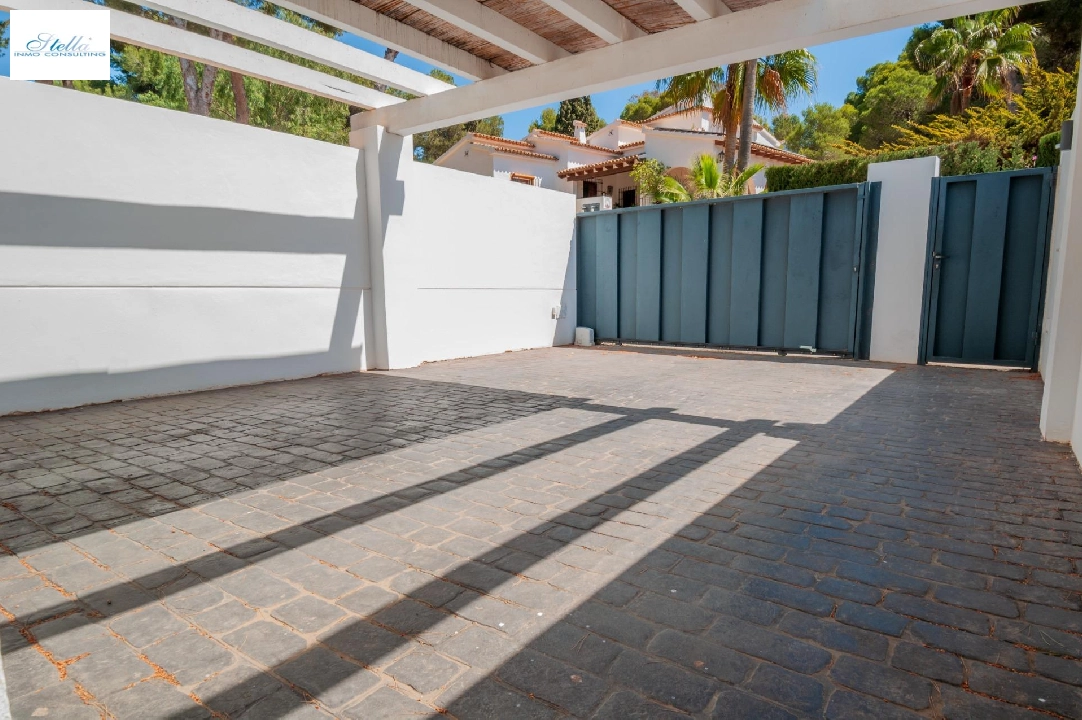 Villa in Moraira(El Portet) zu verkaufen, Wohnfläche 180 m², Klimaanlage, Grundstück 1300 m², 4 Schlafzimmer, 4 Badezimmer, Pool, ref.: COB-3455-10535-39