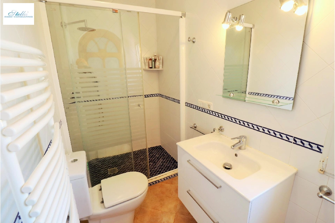 Villa in Denia zu verkaufen, Wohnfläche 319 m², Klimaanlage, Grundstück 900 m², 6 Schlafzimmer, 4 Badezimmer, Pool, ref.: AM-12170DA-32