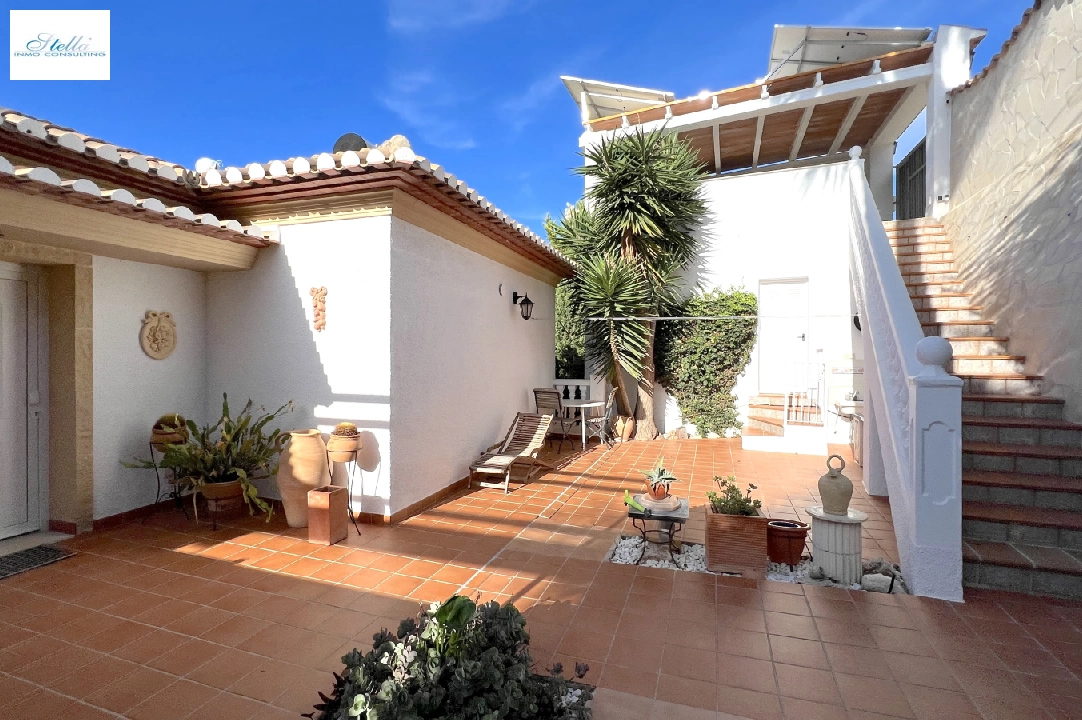 Villa in Denia(Marquesa VI) zu verkaufen, Wohnfläche 122 m², Baujahr 2001, Zustand gepflegt, + Fussbodenheizung, Klimaanlage, Grundstück 802 m², 4 Schlafzimmer, 3 Badezimmer, Pool, ref.: SC-T0924-40