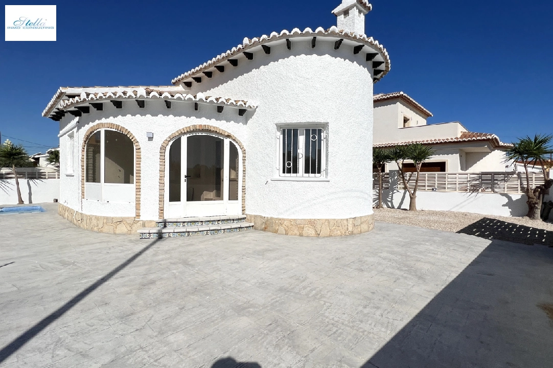 Villa in Els Poblets(Sorts de la mar 26A) zu verkaufen, Wohnfläche 80 m², Baujahr 1985, Zustand neuwertig, + KLIMA, Klimaanlage, Grundstück 303 m², 2 Schlafzimmer, 2 Badezimmer, Pool, ref.: AS-0824-1