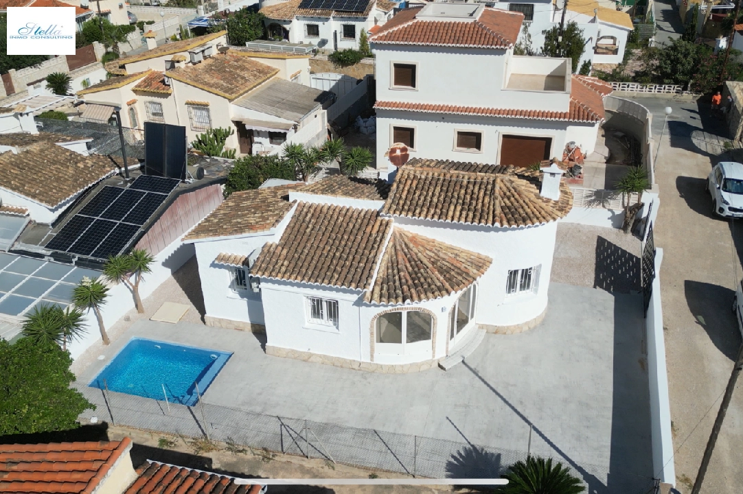 Villa in Els Poblets(Sorts de la mar 26A) zu verkaufen, Wohnfläche 80 m², Baujahr 1985, Zustand neuwertig, + KLIMA, Klimaanlage, Grundstück 303 m², 2 Schlafzimmer, 2 Badezimmer, Pool, ref.: AS-0824-5