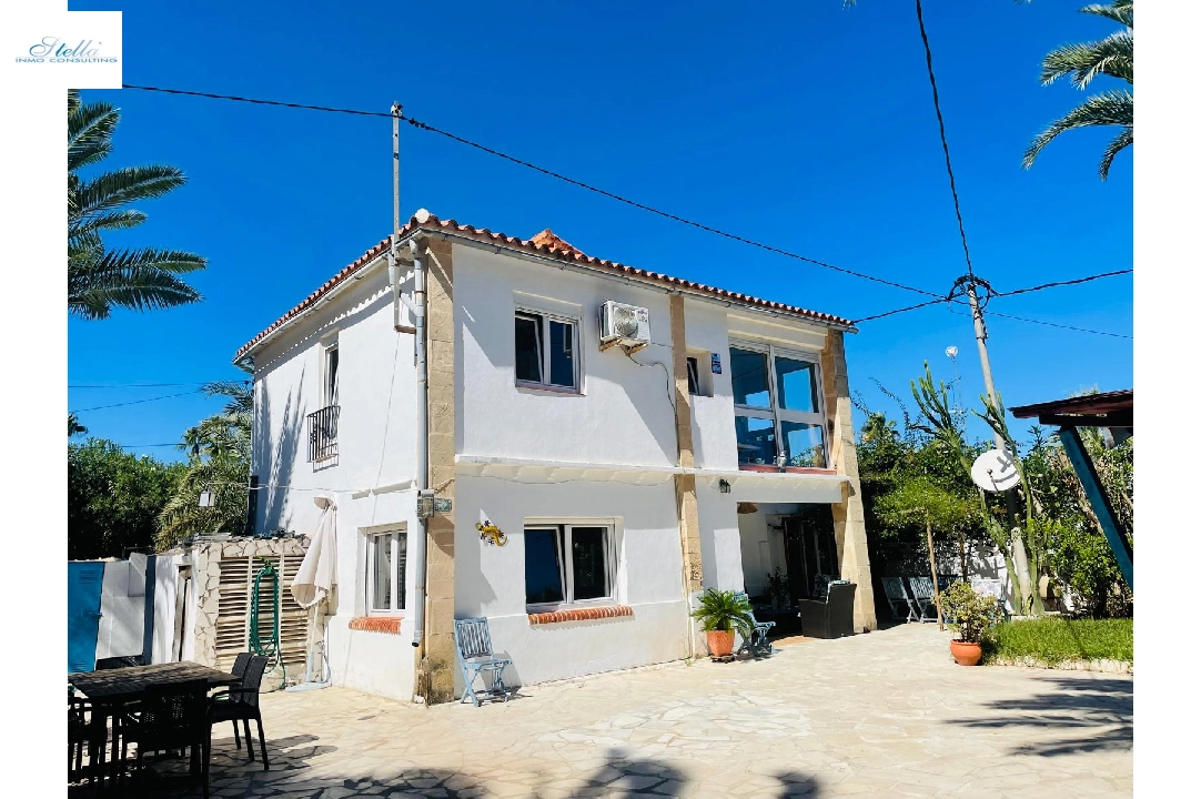 Villa in Denia zu verkaufen, Wohnfläche 133 m², Baujahr 1970, Klimaanlage, Grundstück 350 m², 3 Schlafzimmer, 2 Badezimmer, Pool, ref.: UM-UV-0624-25