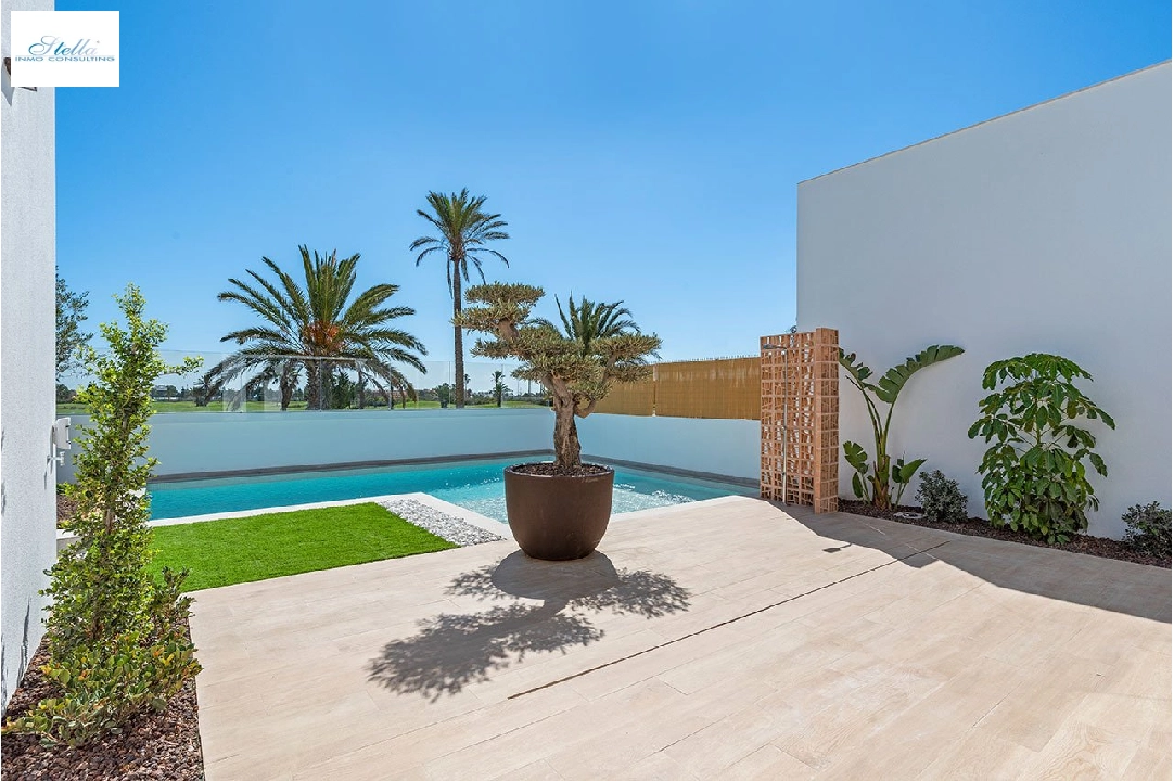 Villa in Los Alcazares zu verkaufen, Wohnfläche 108 m², Zustand Erstbezug, Grundstück 297 m², 3 Schlafzimmer, 2 Badezimmer, Pool, ref.: HA-LAN-433-E01-4