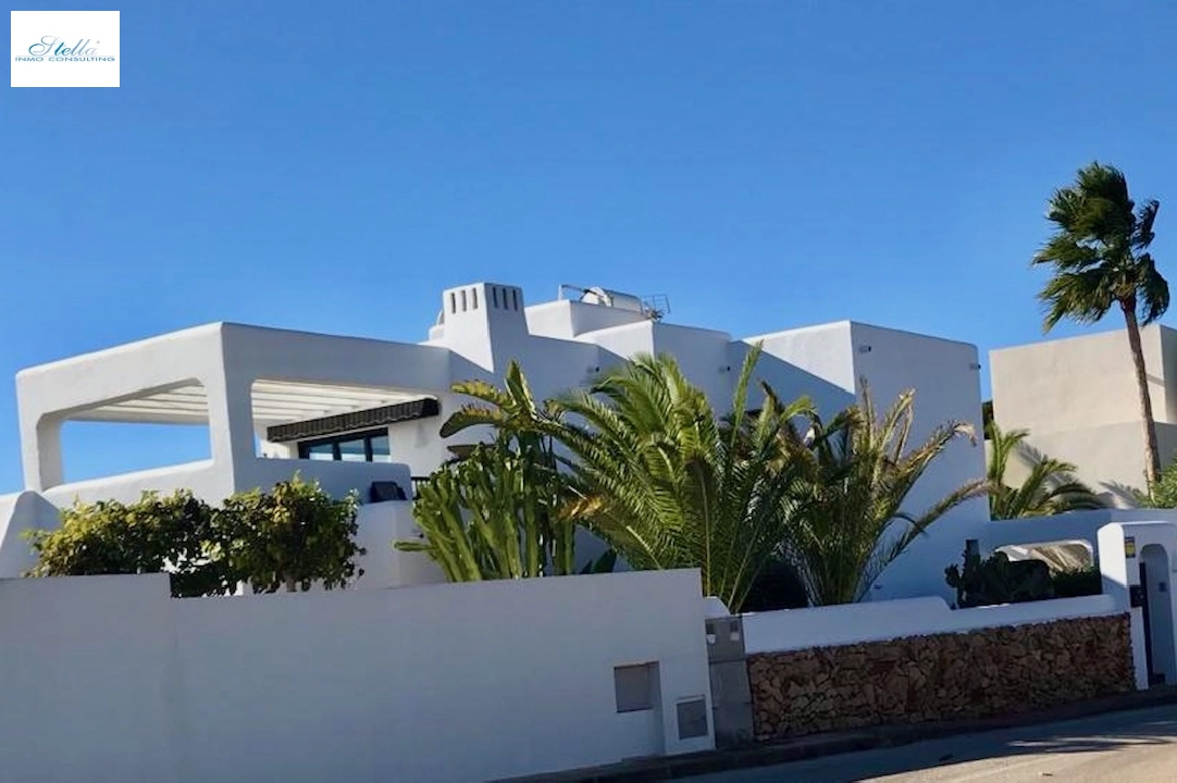 Villa in Moraira(Camarrocha) zu verkaufen, Wohnfläche 261 m², Klimaanlage, Grundstück 831 m², 3 Schlafzimmer, 3 Badezimmer, Pool, ref.: CA-H-1670-AMB-14