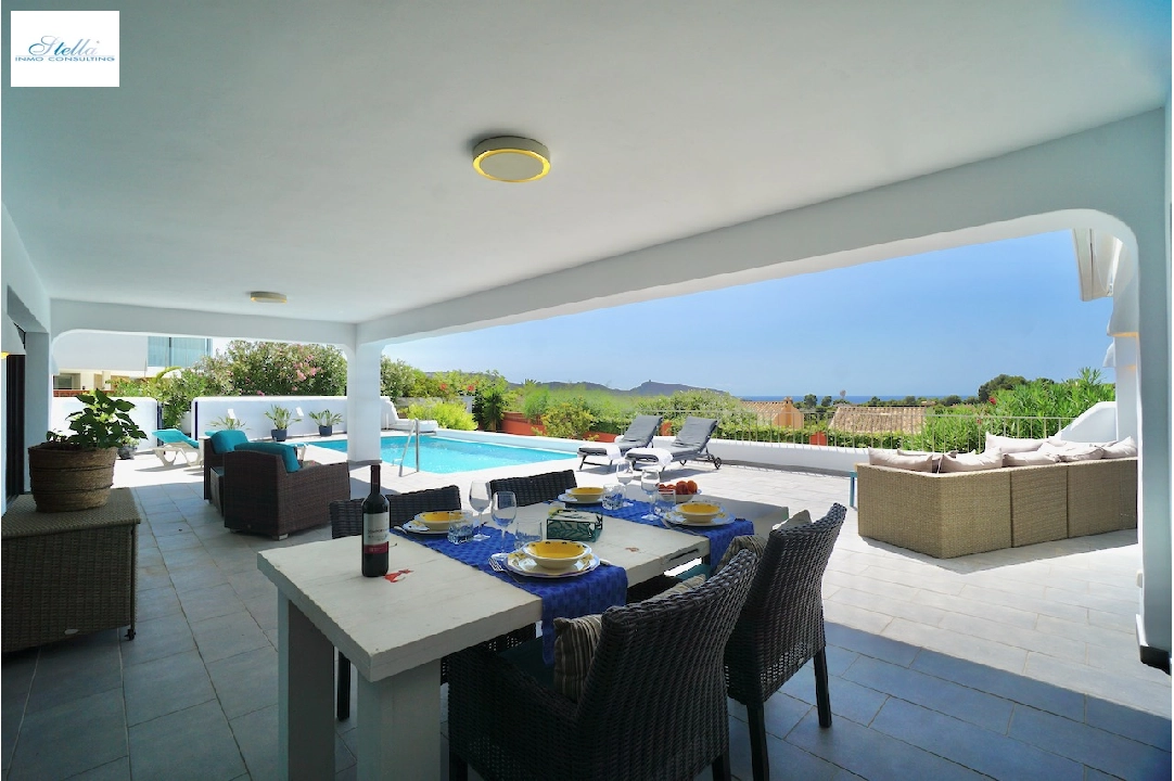 Villa in Moraira(Camarrocha) zu verkaufen, Wohnfläche 261 m², Klimaanlage, Grundstück 831 m², 3 Schlafzimmer, 3 Badezimmer, Pool, ref.: CA-H-1670-AMB-23