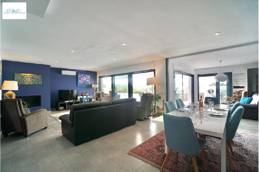 Villa in Moraira(Camarrocha) zu verkaufen, Wohnfläche 261 m², Klimaanlage, Grundstück 831 m², 3 Schlafzimmer, 3 Badezimmer, Pool, ref.: CA-H-1670-AMB-28