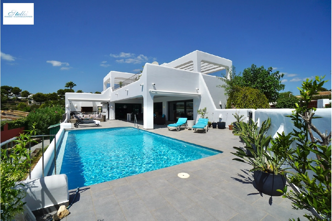 Villa in Moraira(Camarrocha) zu verkaufen, Wohnfläche 261 m², Klimaanlage, Grundstück 831 m², 3 Schlafzimmer, 3 Badezimmer, Pool, ref.: CA-H-1670-AMB-6