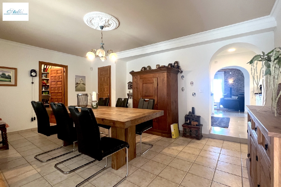 Villa in Denia zu verkaufen, Wohnfläche 190 m², Baujahr 1984, Zustand gepflegt, + KLIMA, Klimaanlage, Grundstück 1900 m², 4 Schlafzimmer, 4 Badezimmer, Pool, ref.: AS-1024-16