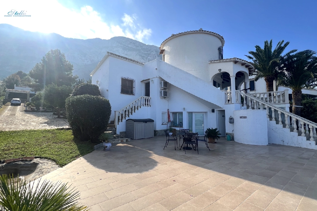 Villa in Denia zu verkaufen, Wohnfläche 190 m², Baujahr 1984, Zustand gepflegt, + KLIMA, Klimaanlage, Grundstück 1900 m², 4 Schlafzimmer, 4 Badezimmer, Pool, ref.: AS-1024-24