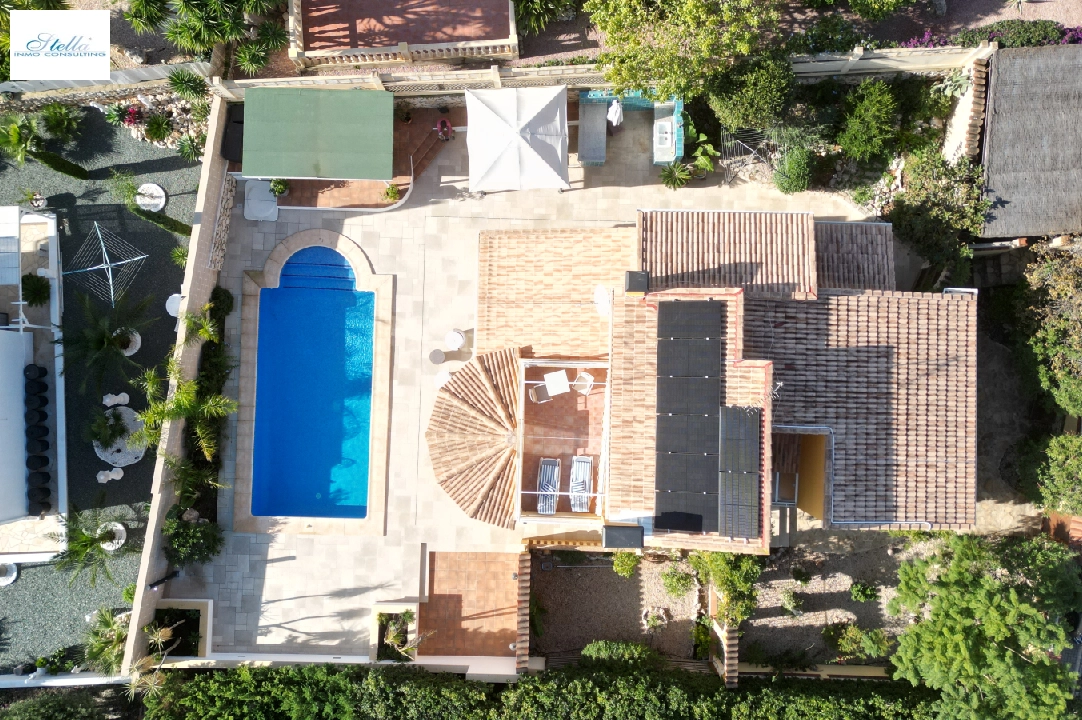 Villa in Gata de Gorgos(Monte Pedreguer) zur Ferienvermietung, Wohnfläche 180 m², Baujahr 2006, + Ofen, Klimaanlage, Grundstück 600 m², 3 Schlafzimmer, 3 Badezimmer, Pool, ref.: T-0624-48