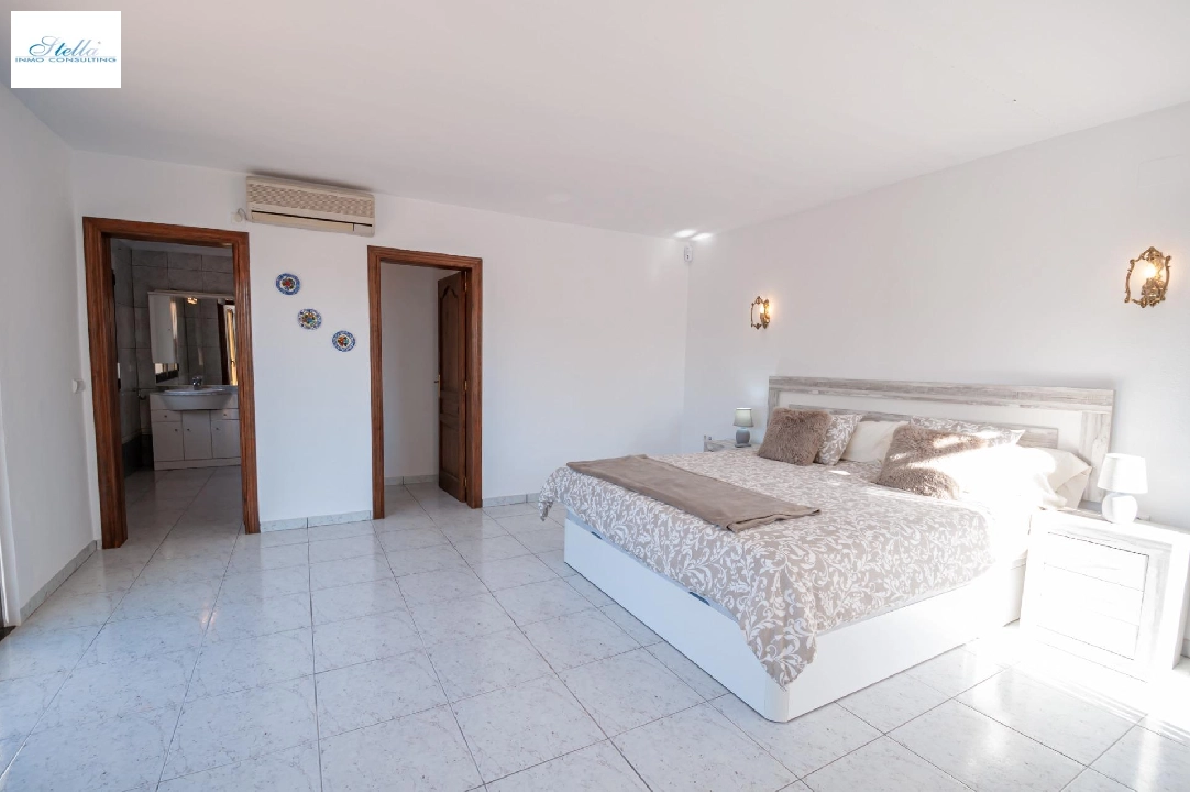 Villa in Calpe(Playa De La Fossa) zu verkaufen, Wohnfläche 195 m², Klimaanlage, Grundstück 500 m², 3 Schlafzimmer, 3 Badezimmer, Pool, ref.: COB-3496-10535-17