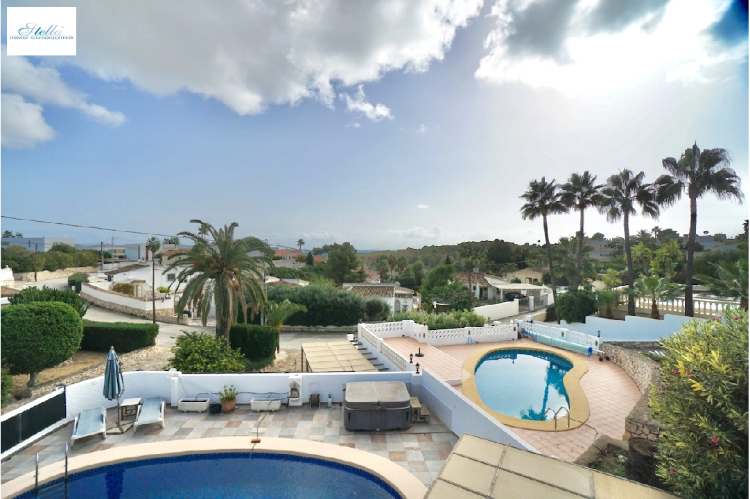 Villa in Moraira(Pinar del Advocat) zu verkaufen, Wohnfläche 184 m², Grundstück 795 m², 3 Schlafzimmer, 2 Badezimmer, Pool, ref.: CA-H-1838-AMB-31