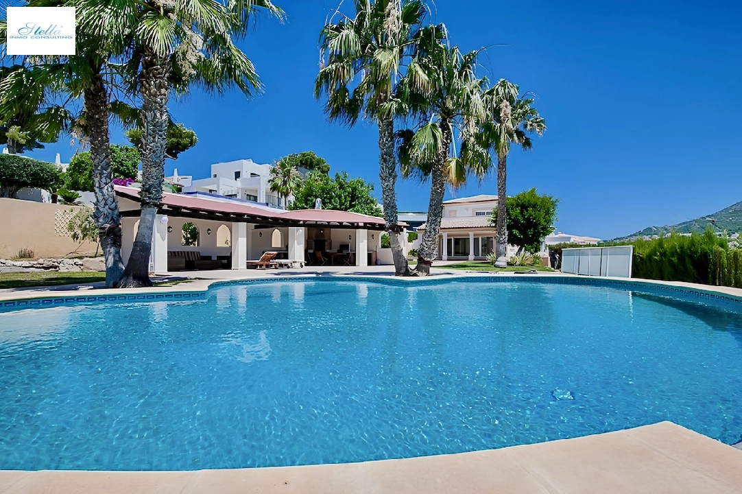 Villa in Moraira(Solpark) zu verkaufen, Wohnfläche 306 m², Klimaanlage, Grundstück 2403 m², 5 Schlafzimmer, 6 Badezimmer, Pool, ref.: CA-H-1851-AMB-1