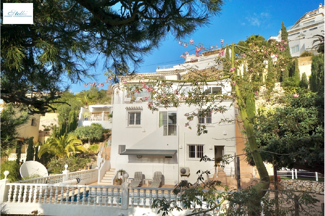 Villa in Moraira(Arnella) zu verkaufen, Wohnfläche 248 m², Klimaanlage, Grundstück 958 m², 5 Schlafzimmer, 3 Badezimmer, Pool, ref.: CA-H-1854-AMB-3